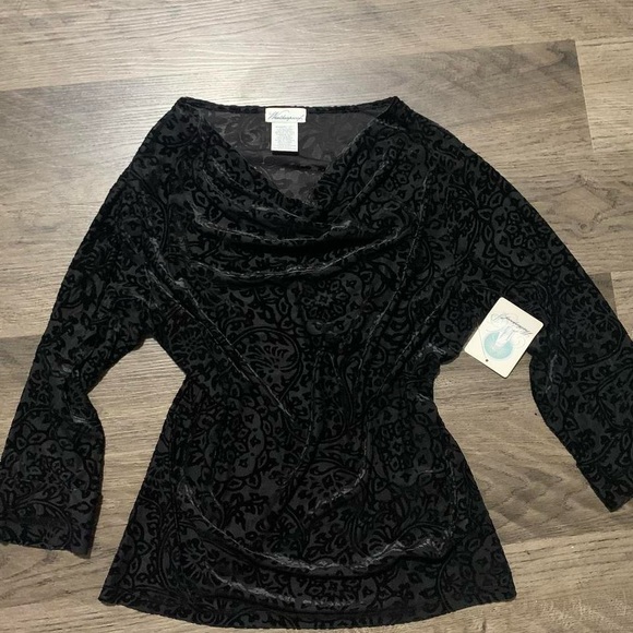 vintage gorgeous top from weatherproof - Picture 1 of 7